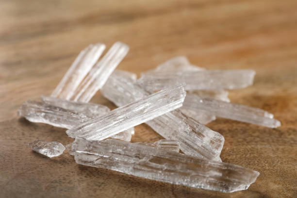 https://crystalmeth.ca/
